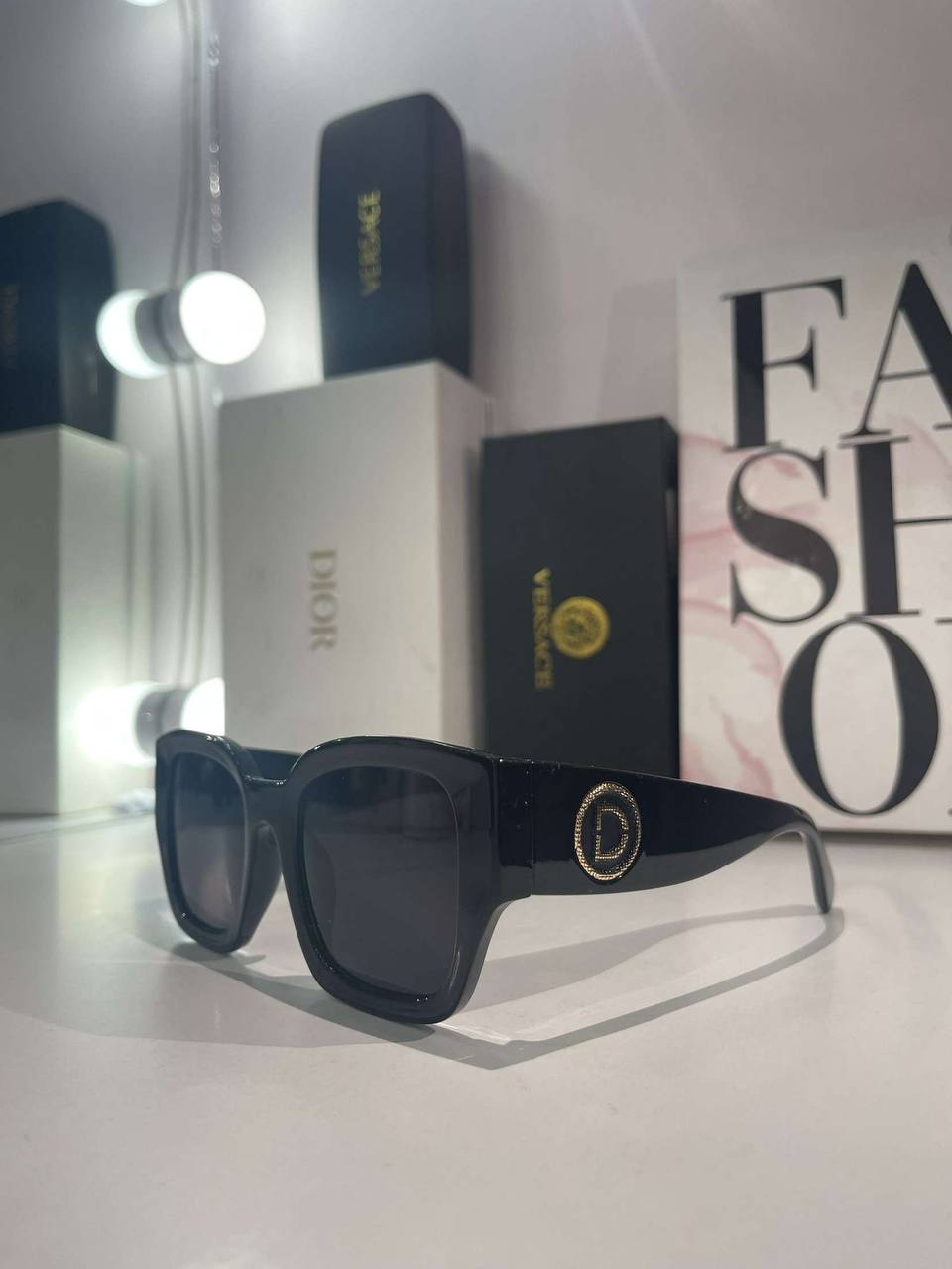 DIOR Z10